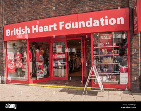 british heart foundation charity shops online.
